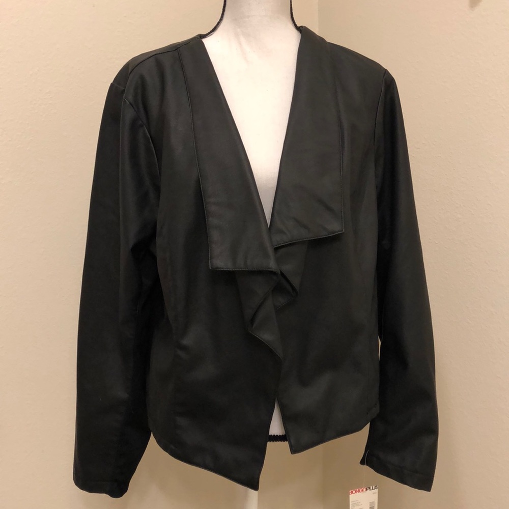 5/25 NWT Faux leather open front jacket - Picture 2 of 8